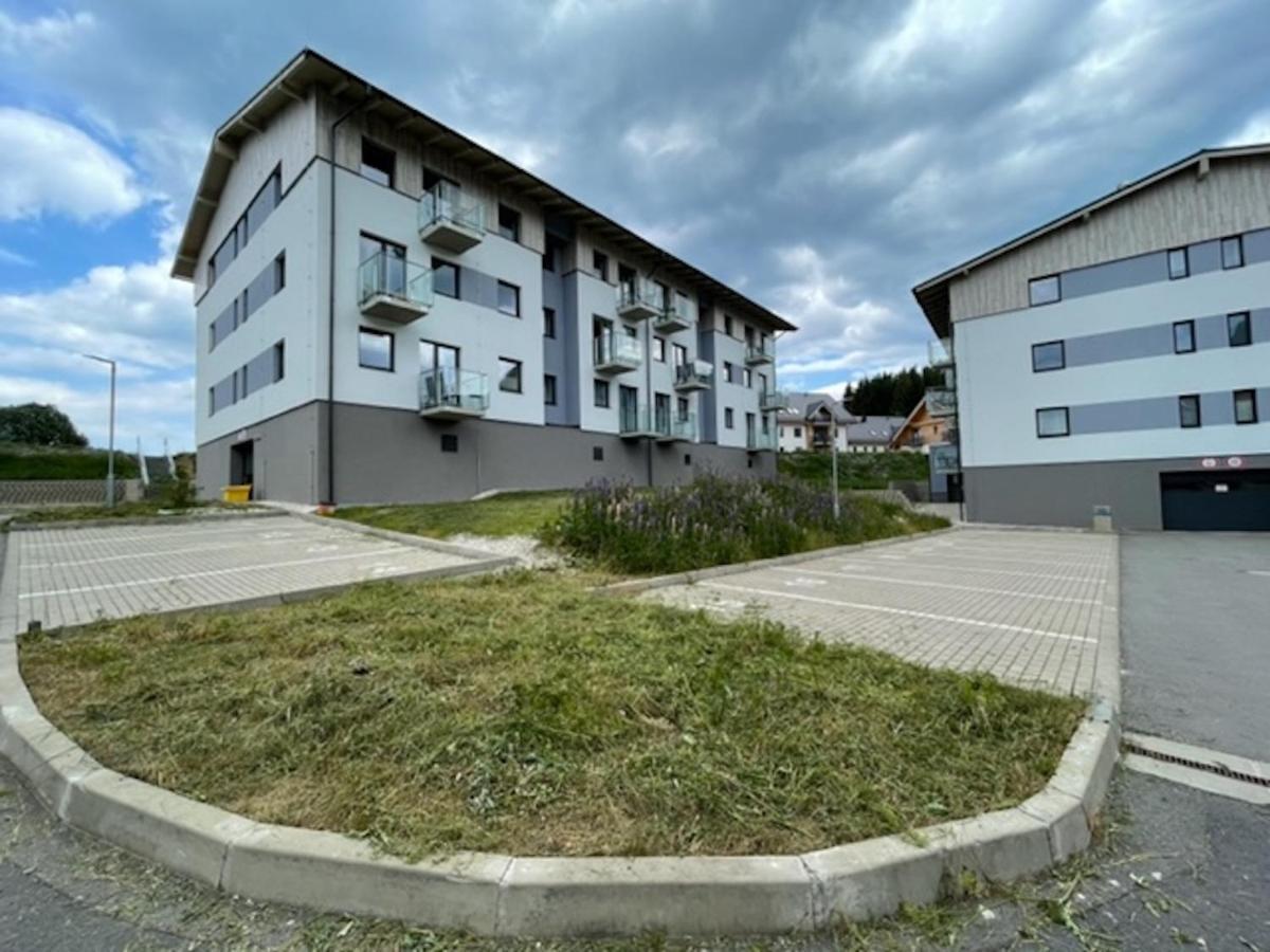 Klinovec Apartments Luxury Loučná pod Klínovcem Eksteriør bilde